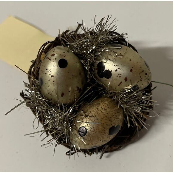 New Speckled Eggs in Nest clip on Christmas Ornament. KK383 - Picture 2 of 3
